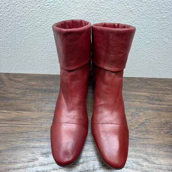 Costume National Deep Red Italian Leather Cuff Ankle Slip On Boots 37.5 US 7 - Picture 3 of 10